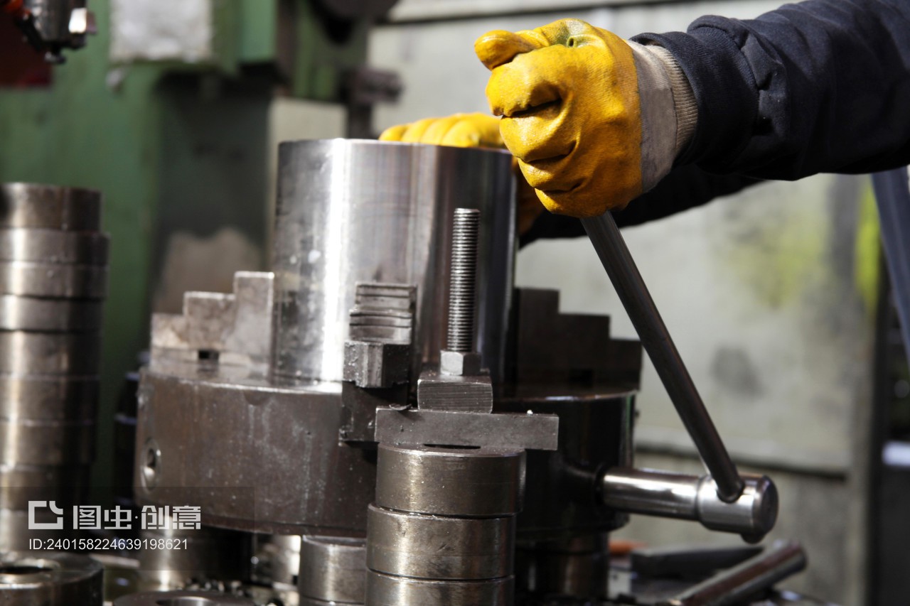 車(chē)床加工技術(shù)在金屬制品研發(fā)中的創(chuàng)新與應(yīng)用